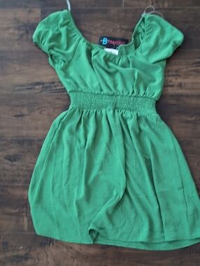 B FAMOUS Green Smocked Dress